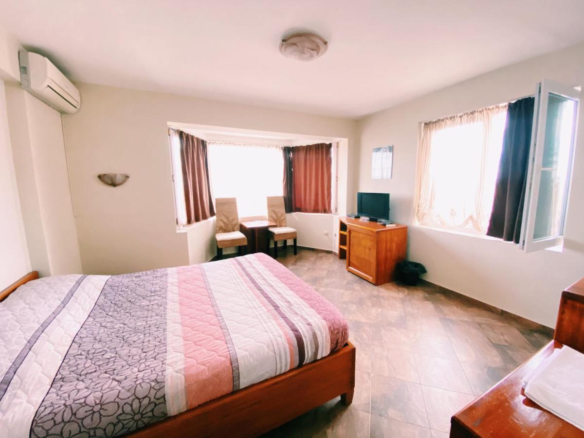 Hotel Fancy Sofia Buitenkant foto