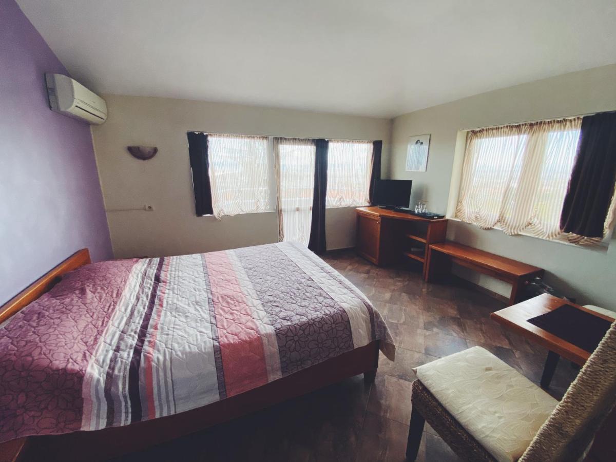 Hotel Fancy Sofia Buitenkant foto